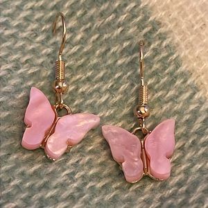 Adorable pink butterfly earrings